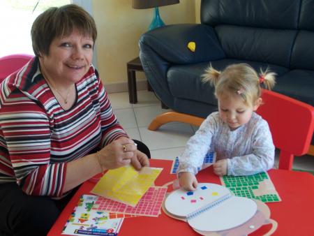 Mamily et les gomettes