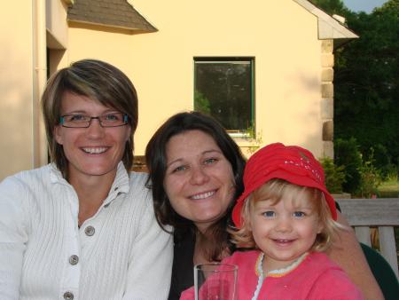 la blonde, la chatain et la brune